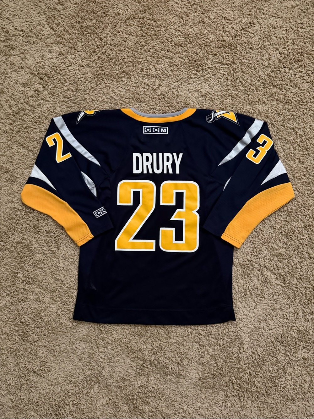Vintage Y2K CCM Buffalo Sabres Chris Drury #23 Jersey Youth L/XL